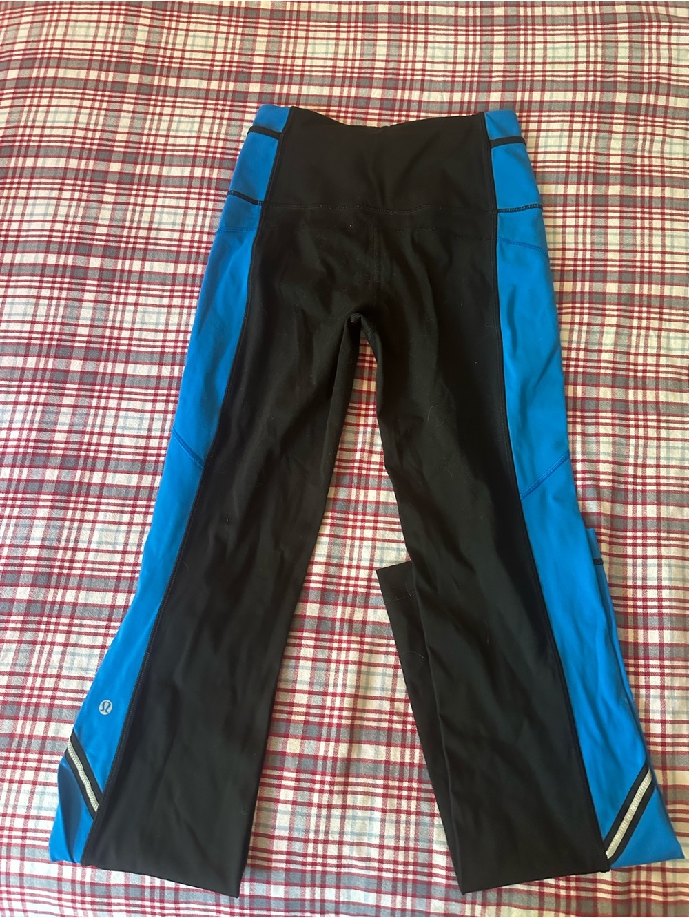 Lulu Lemon Black and Blue Athletic Leggings - Bottoms